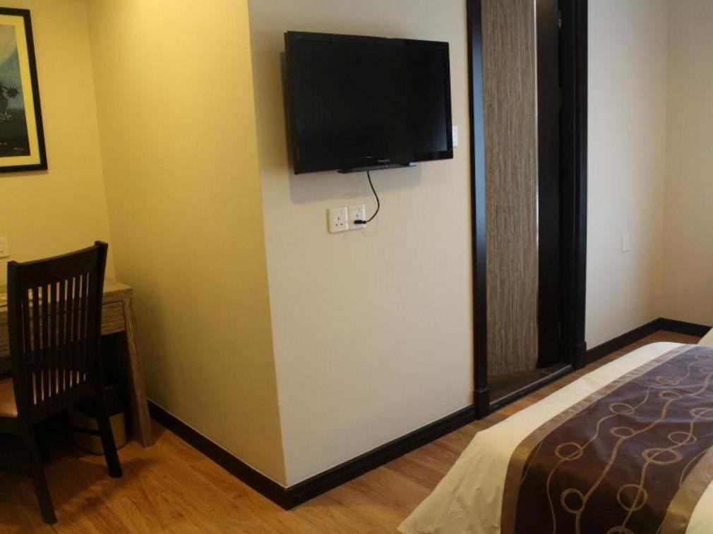 Super Oyo 985 Hotel Nur Miri Exteriör bild