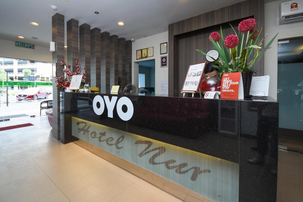 Super Oyo 985 Hotel Nur Miri Exteriör bild