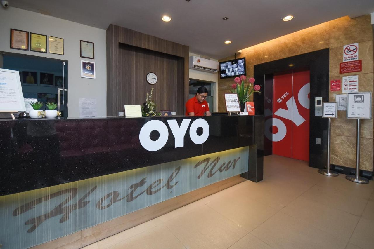 Super Oyo 985 Hotel Nur Miri Exteriör bild